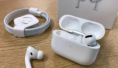 best apple airpods in 2025