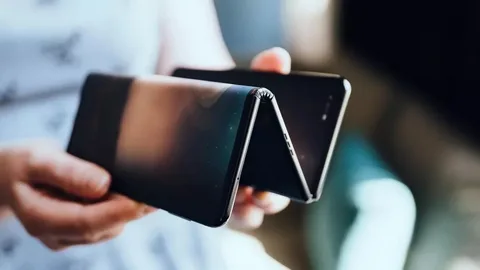 Apple foldable iPhone